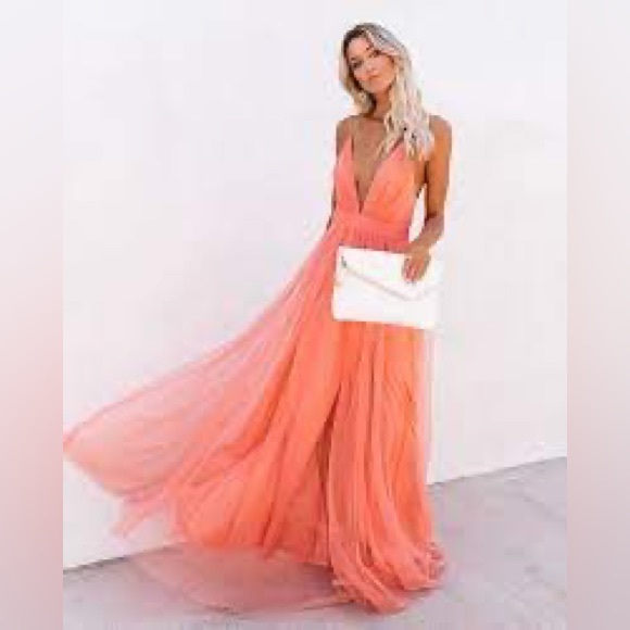 Vici Dolls
Petal Dust Maxi Dress
Apricot
Size Small - Picture 4 of 12